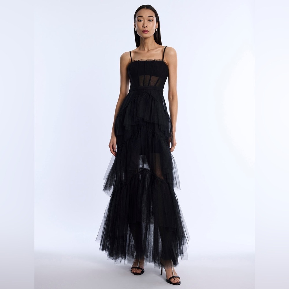 BCBGMAXAZRIA
Oly Tiered Ruffle Tulle Evening Gown